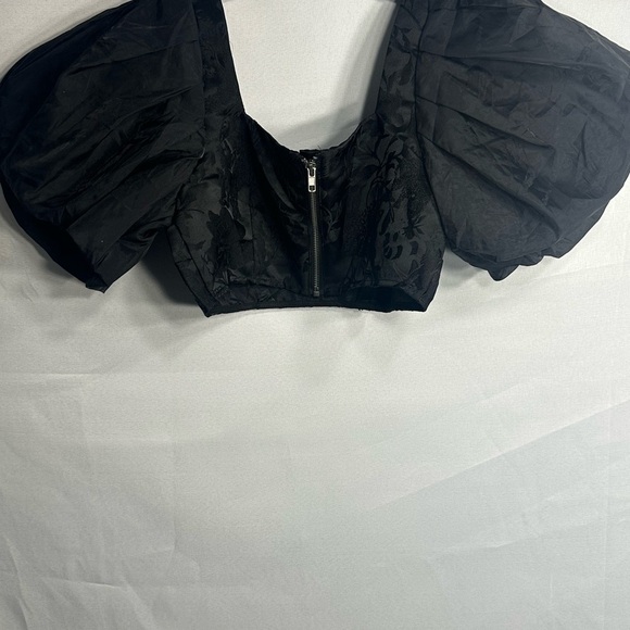 FUTURE COLECTION Elegant Black Puff Sleeve size 6 pre owned Exellent condition - Picture 2 of 5